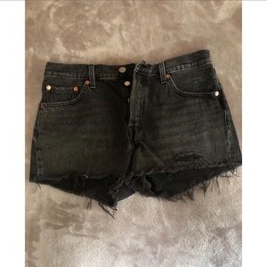 Black Levi Shorts, Size 28